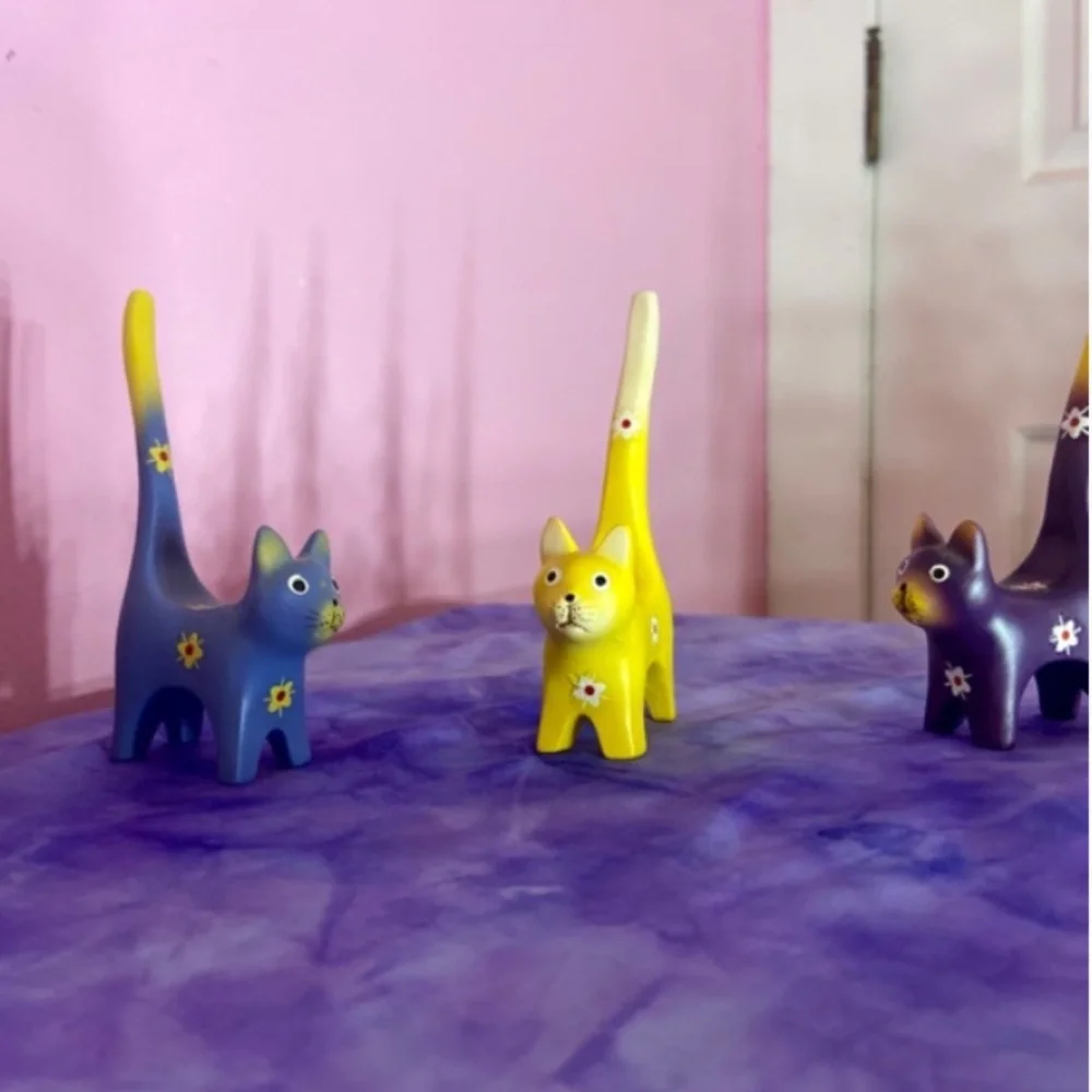 Handmade Cat Trio 🐱 Ring Display Colorful Floral Jewelry Accessory Stand - Picture 2 of 7